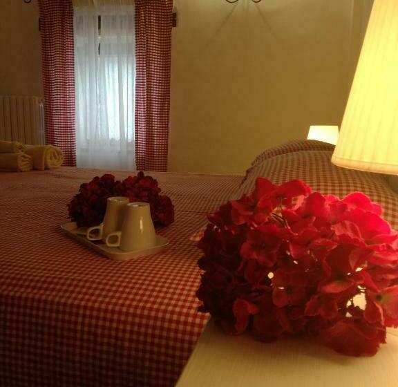 غرفة قياسية, Il Gallo Del Vicino