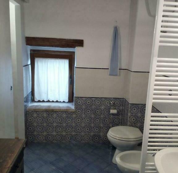 غرفة قياسية, Il Gallo Del Vicino