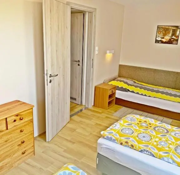 Huoneisto 2 Makuuhuonetta, Fured Apartments