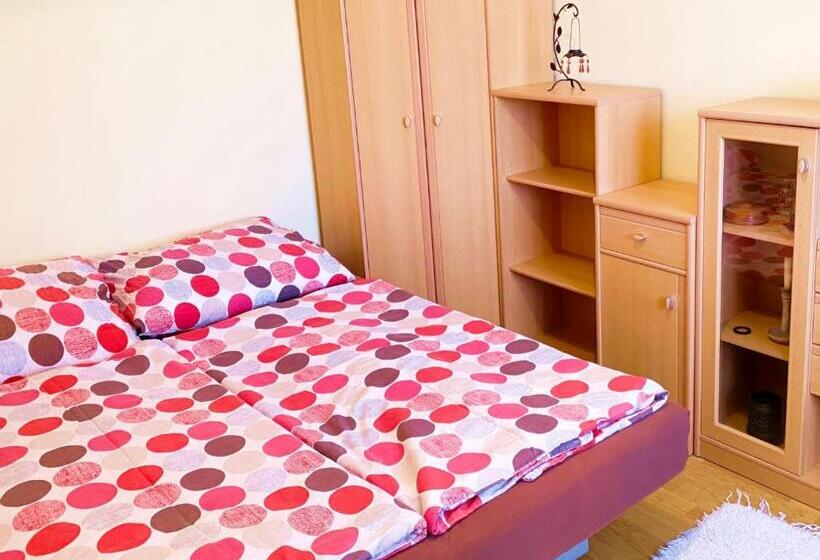 آپارتمان 1 خوابه, Fured Apartments