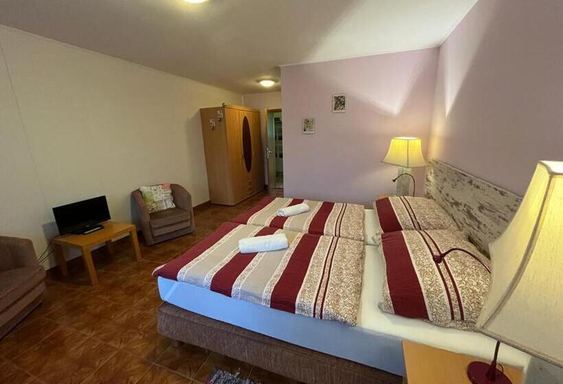 חדר סטנדרט, Erdei Vendégház