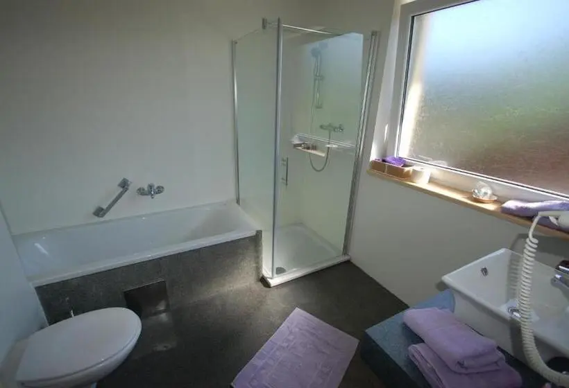 スタンダード4人部屋, Pension Unterhof