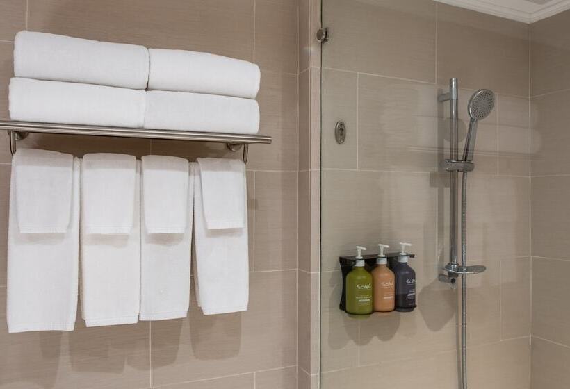 سوییت خانوادگی, Holiday Inn Resort Phuket Surin Beach, An Ihg