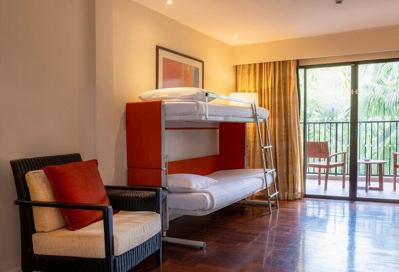سوییت خانوادگی, Holiday Inn Resort Phuket Surin Beach, An Ihg