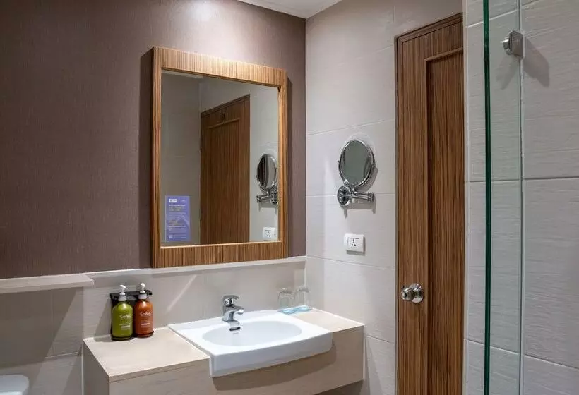 Perhehuone, Holiday Inn Resort Phuket Surin Beach, An Ihg