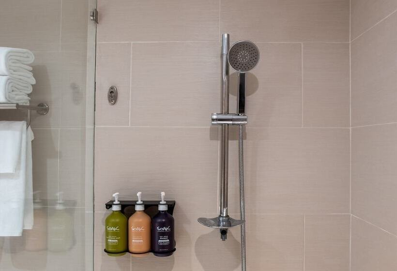 اتاق خانوادگی, Holiday Inn Resort Phuket Surin Beach, An Ihg