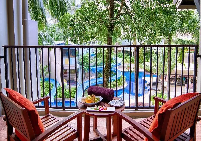 Perhehuone, Holiday Inn Resort Phuket Surin Beach, An Ihg