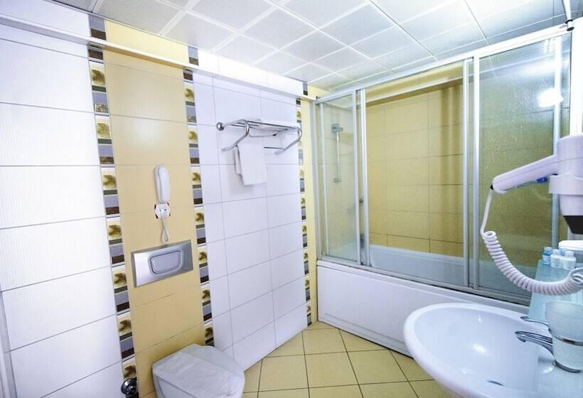 غرفة قياسية, Cihantürk