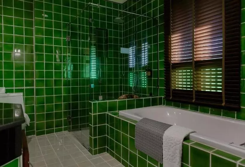 سوییت, Horizon Village & Resort Sha Plus