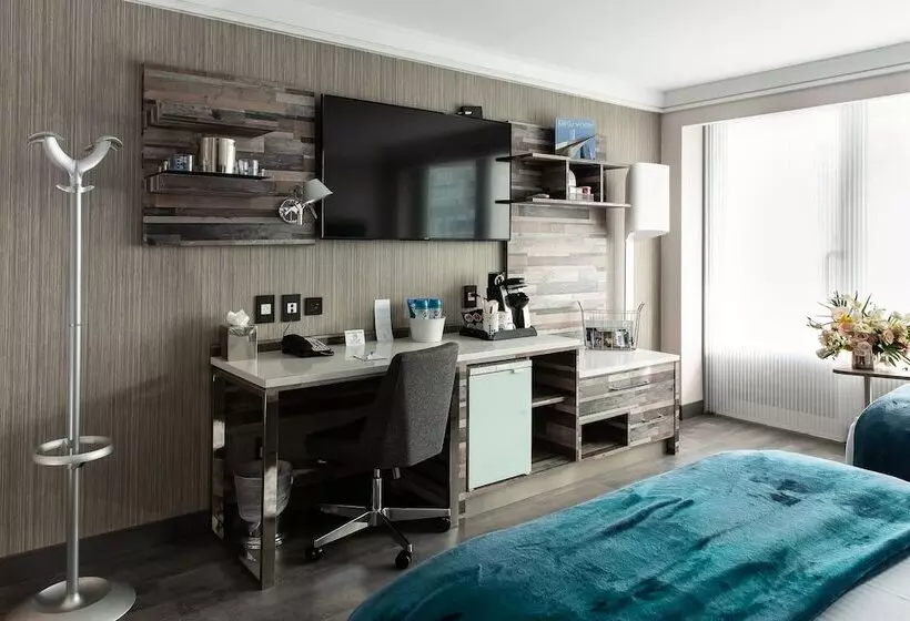 اتاق لوکس با تخت بزرگ, Le Bleu