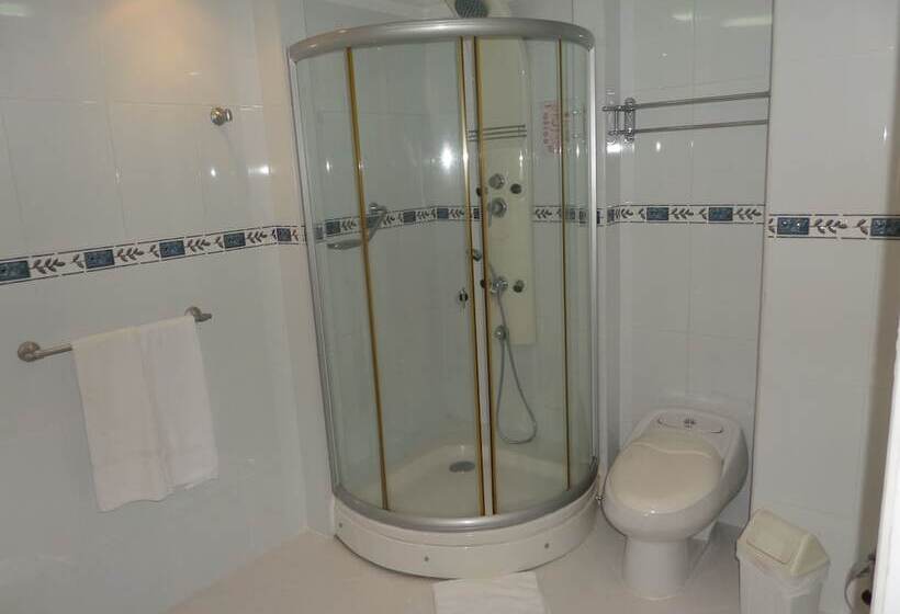 スタンダードルーム, Plaza Las Americas Cali