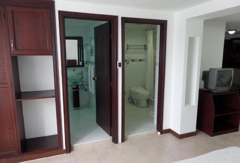 スタンダード４人部屋, Plaza Las Americas Cali