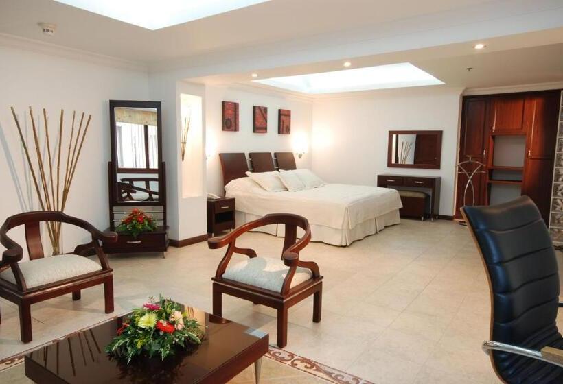 スーペリアースイート, Plaza Las Americas Cali