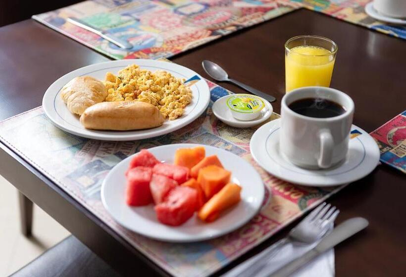 ファミリールーム, Plaza Las Americas Cali