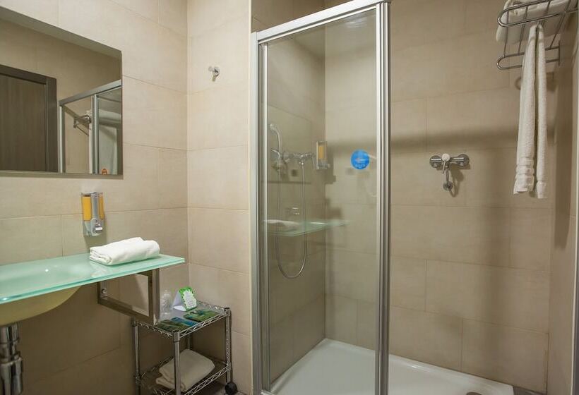 Номер Стандарт, Venture Sant Cugat