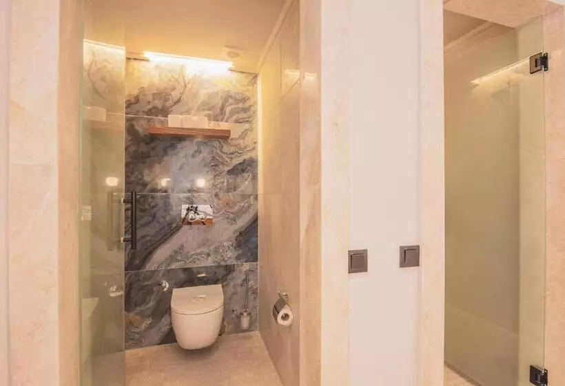 اتاق استاندارد با چشم‌انداز استخر, Orka World Hotel & Aquapark