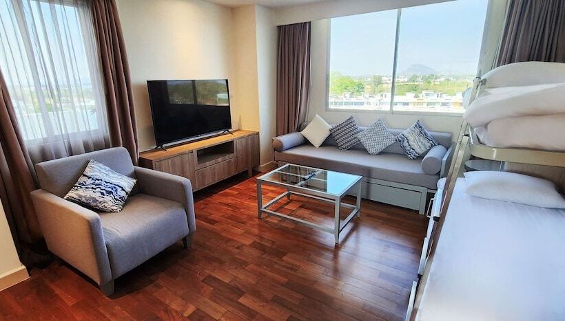 패밀리 스위트, Radisson Resort & Spa Hua Hin