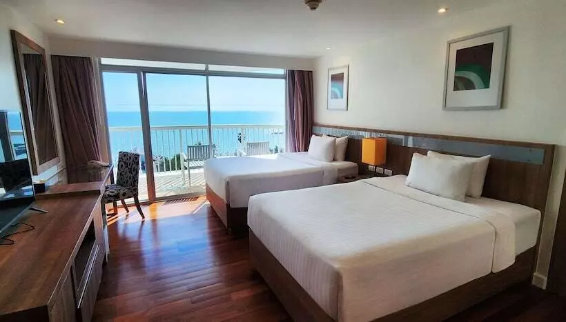 اتاق پرمیوم با چشم‌انداز دریا, Radisson Resort & Spa Hua Hin