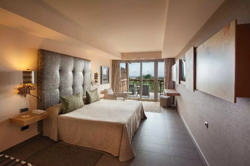 اتاق لوکس با چشم‌انداز دریا, Radisson Resort & Spa Hua Hin