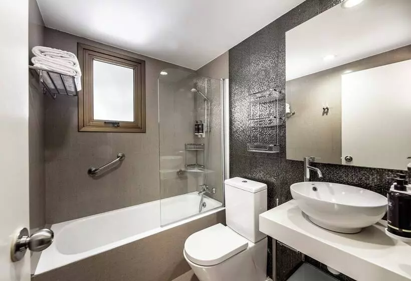 سوییت, King Jason Paphos   Designed For Adults By Louis Hotels