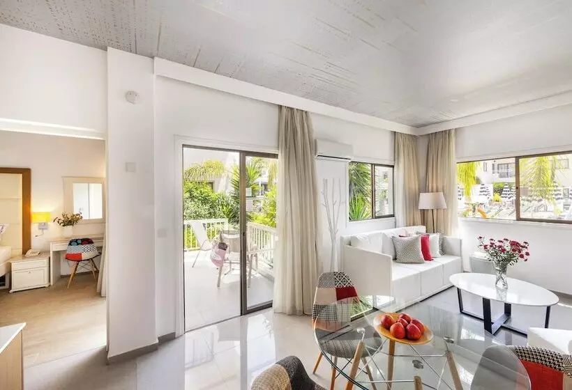 سوییت, King Jason Paphos   Designed For Adults By Louis Hotels