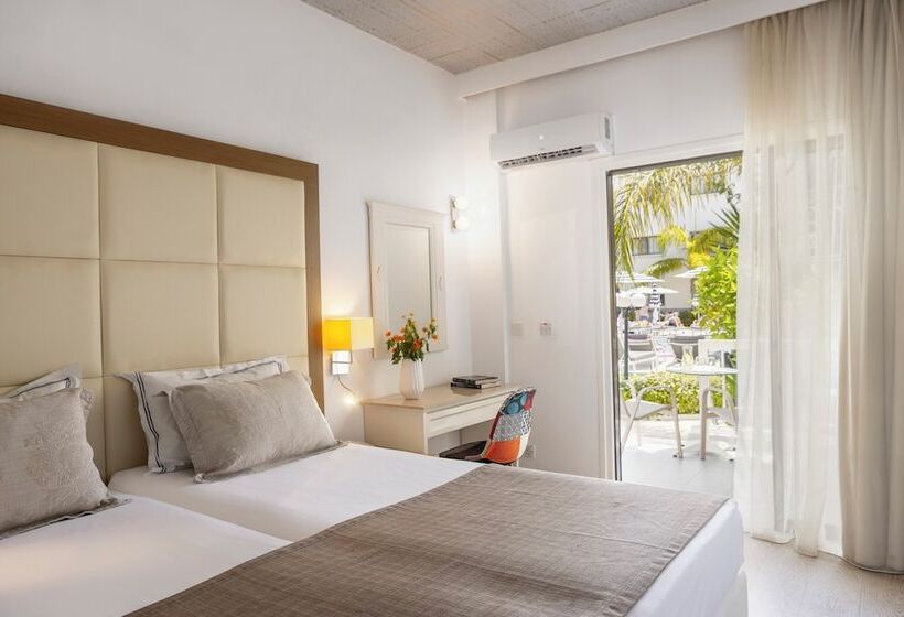 סוויטה, King Jason Paphos   Designed For Adults By Louis Hotels