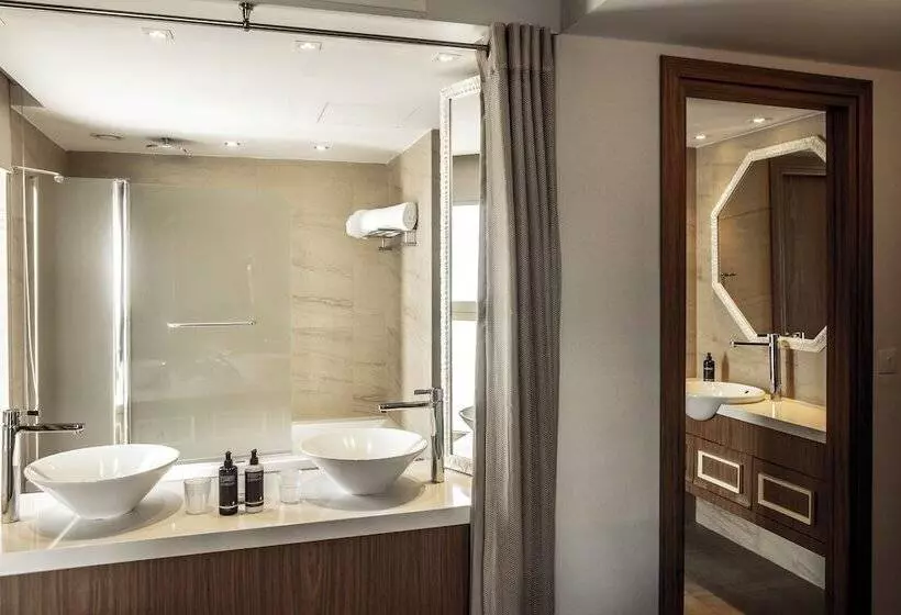 استودیوی لوکس, King Jason Paphos   Designed For Adults By Louis Hotels