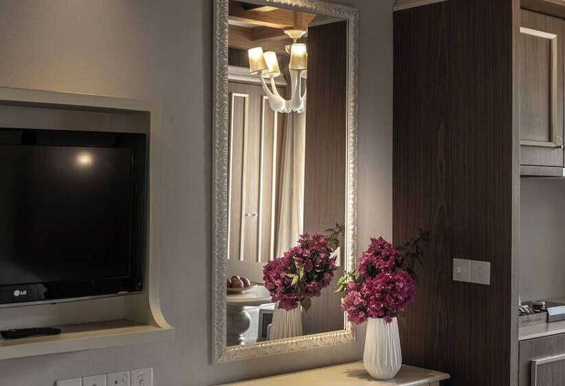 סטודיו דלוקס, King Jason Paphos   Designed For Adults By Louis Hotels