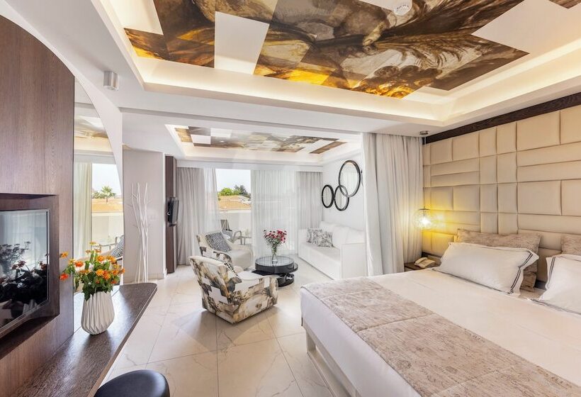 سوییت اجرایی, King Jason Paphos Designed For Adults By Louis Hotels