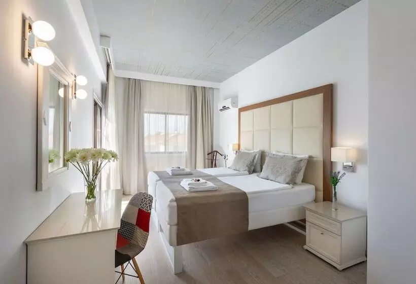 سوییت, King Jason Paphos   Designed For Adults By Louis Hotels