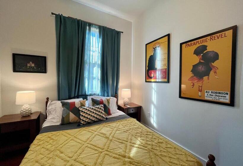 Deluxe Suite King Bed, Auld Sweet Olive Bed And Breakfast