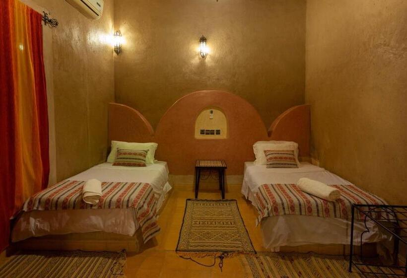 Номер Стандарт, Riad Dar Ouzine