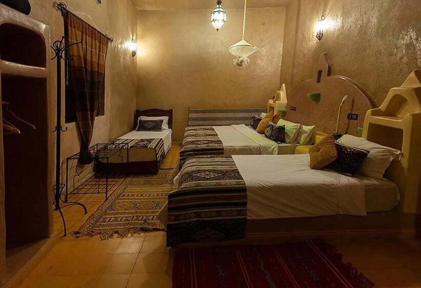 스탠다드 트리플 룸, Riad Dar Ouzine