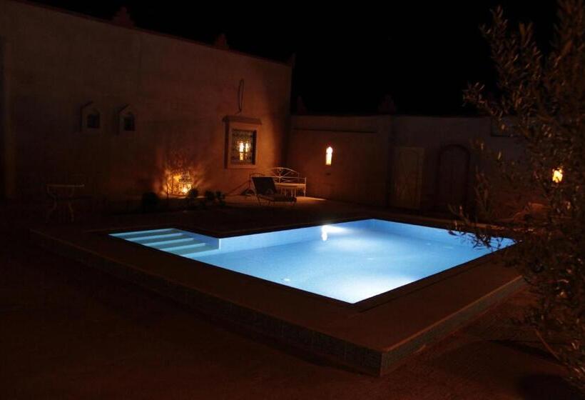 패밀리 룸, Riad Dar Ouzine