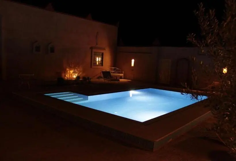 ファミリールーム, Riad Dar Ouzine