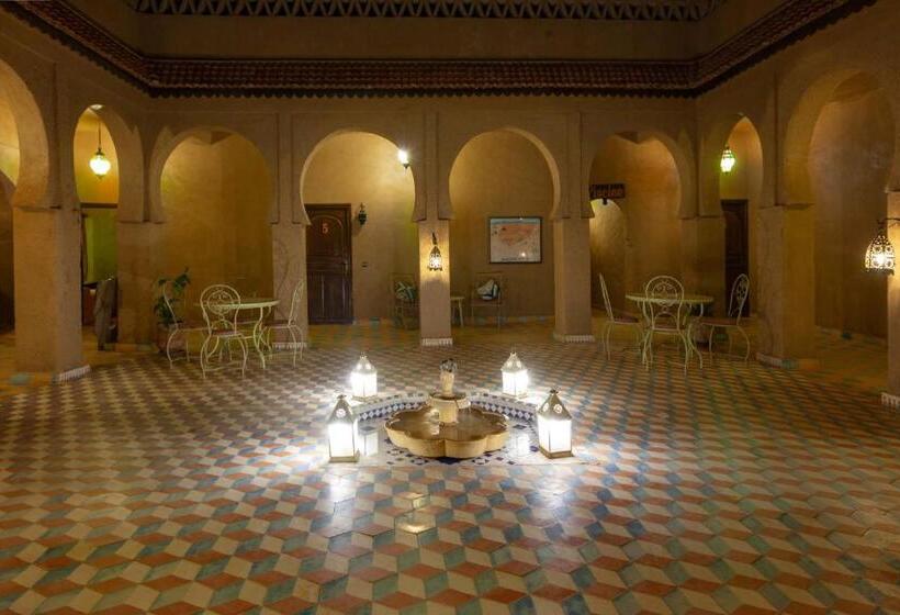 스탠다드 트리플 룸, Riad Dar Ouzine