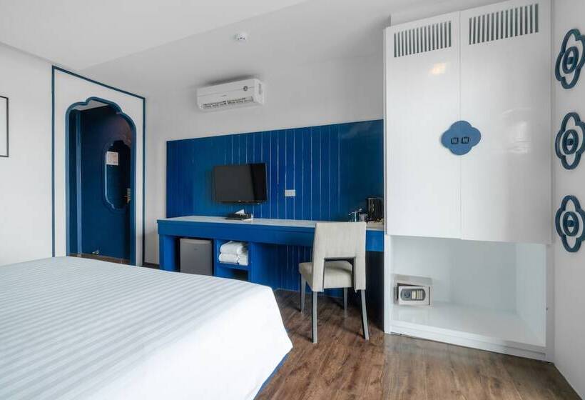 اتاق لوکس با بالکن, Bhukitta Boutique Hotel Phuket Town