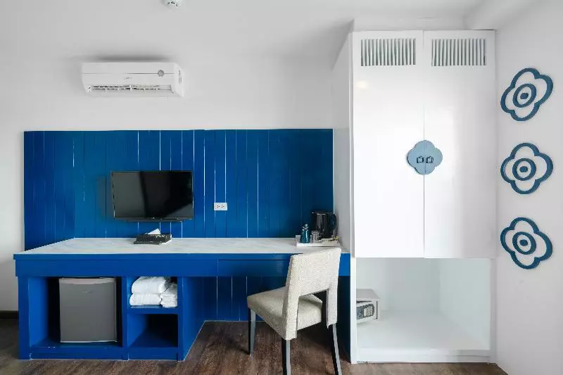 اتاق لوکس با بالکن, Bhukitta Boutique Hotel Phuket Town