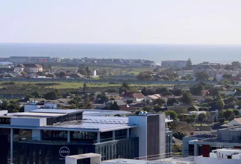 اتاق استاندارد با تخت بزرگ, Cape Town Marriott Hotel Crystal Towers