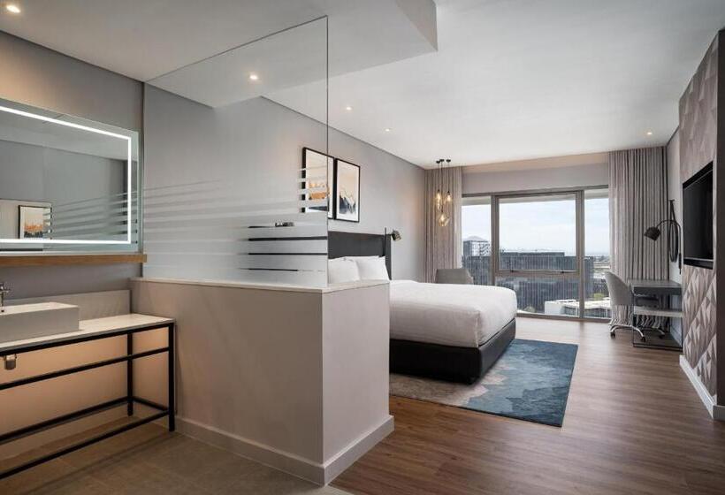 Семейный Номер, Cape Town Marriott Hotel Crystal Towers