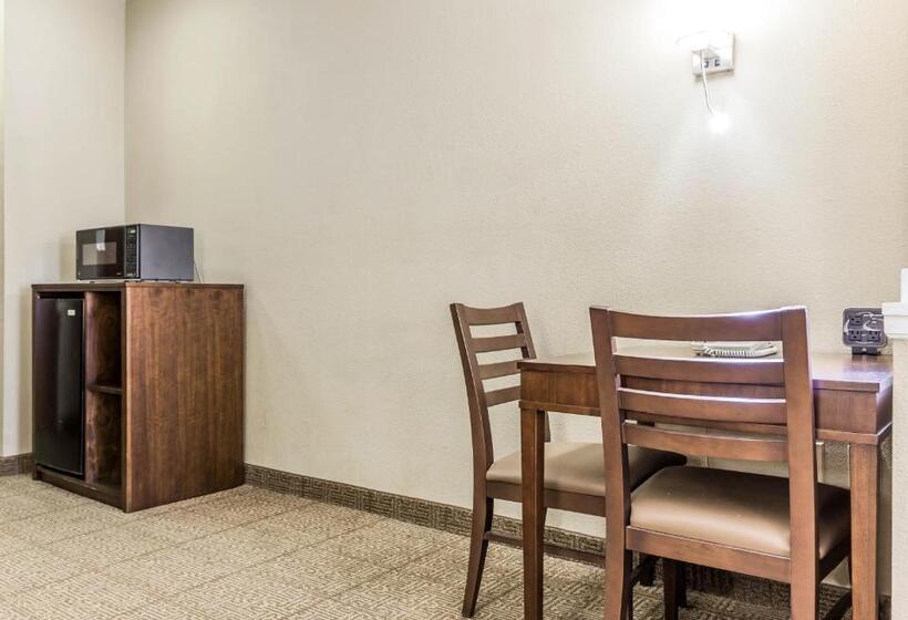 Lakosztály, Comfort Suites At Isle Of Palms Connector
