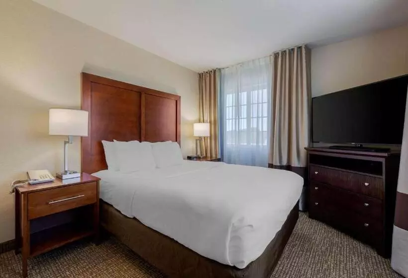 Perhesviitti, Comfort Suites Johnson Creek Conference Center