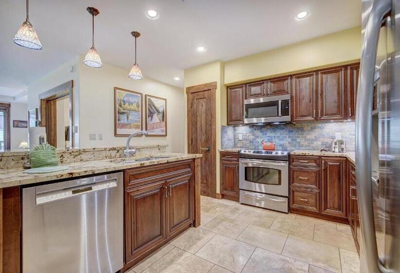 Апартаменты 2 Спальни, Crystal Peak Lodge By Vail Resorts