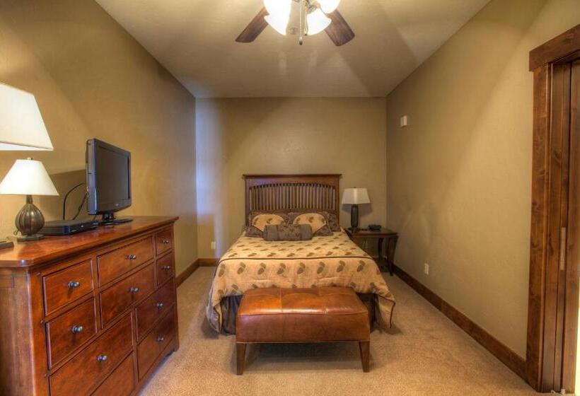 Апартаменты Deluxe 3 Спальни, Crystal Peak Lodge By Vail Resorts