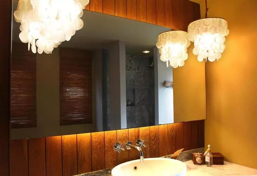 اتاق لوکس, Deva Beach Resort Samui