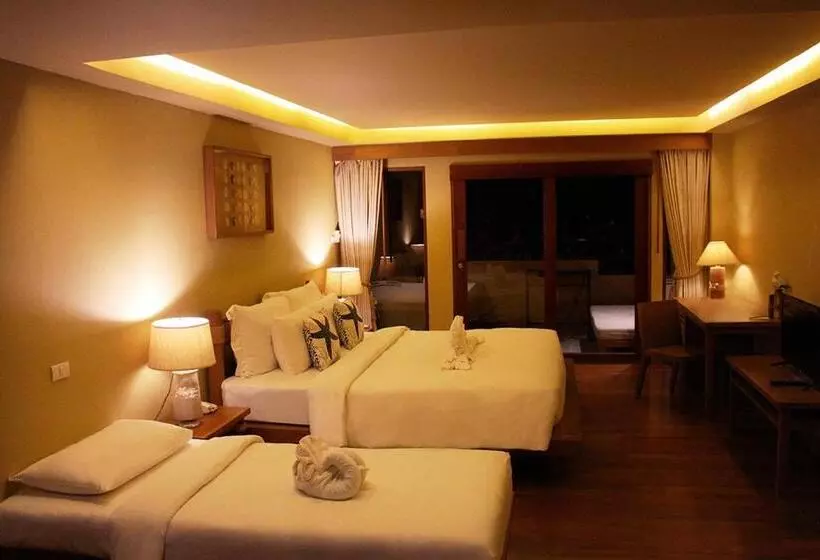 سوییت خانوادگی, Deva Beach Resort Samui
