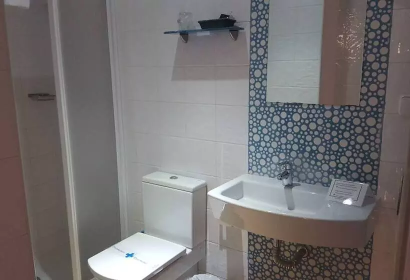 اتاق استاندارد یک نفره, Y Apartamentos Doña Lola