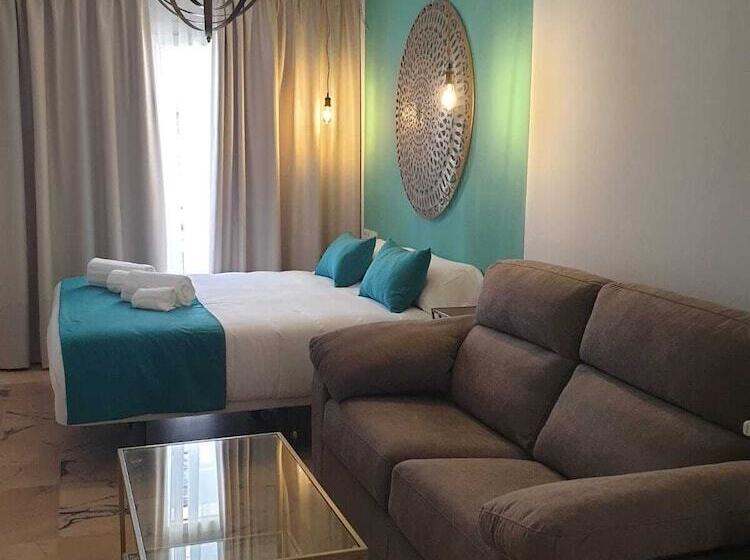 استودیوی استاندارد, Y Apartamentos Doña Lola