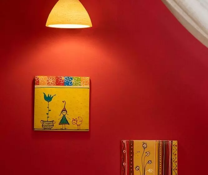 اتاق اکونومی, Grand