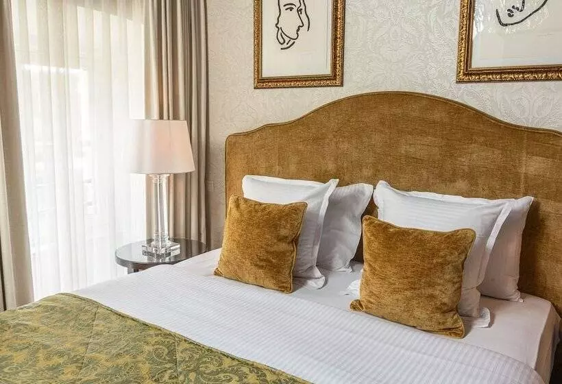 سوییت جونیور, Grand Hotel Casselbergh
